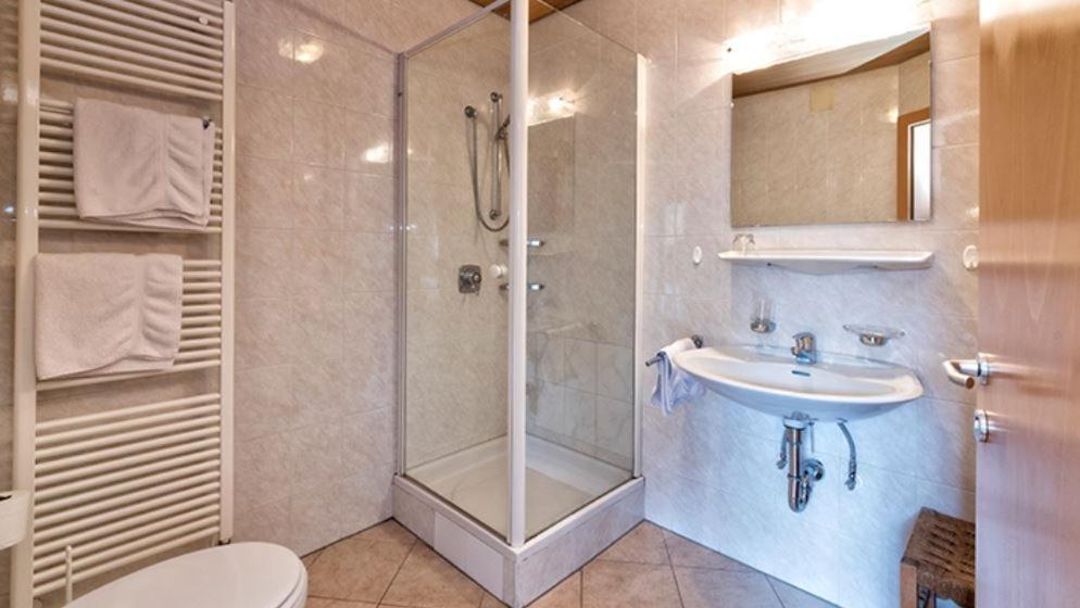 Residence Andrea Lagundo Luaran gambar