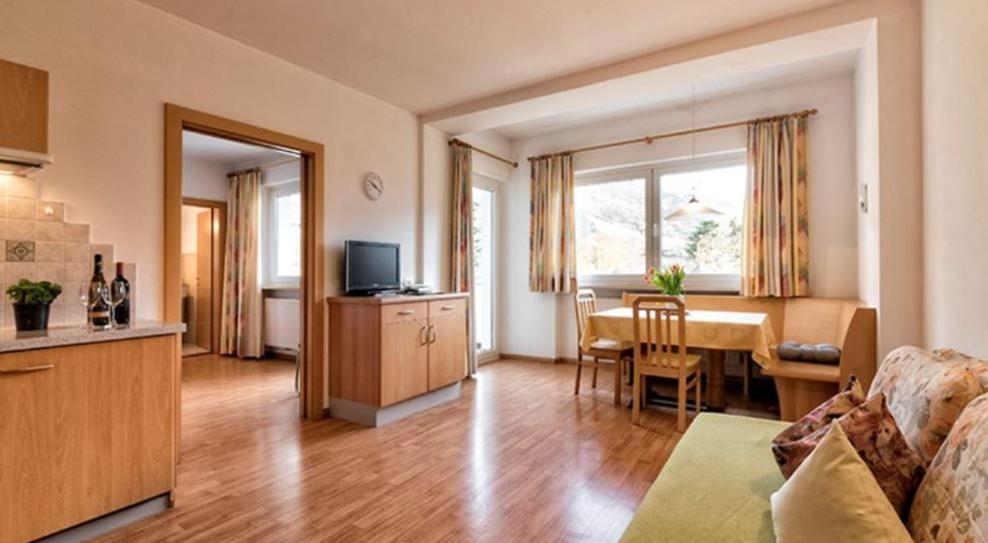 Residence Andrea Lagundo Luaran gambar